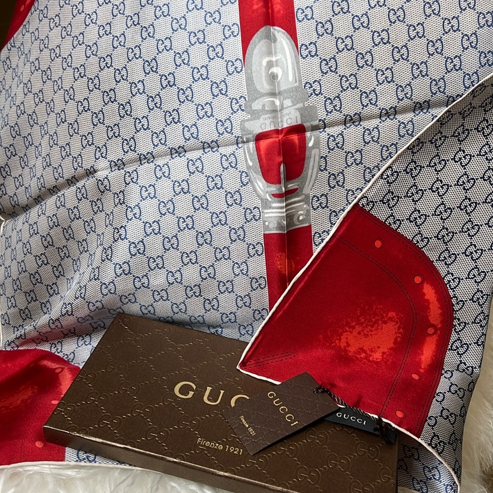 Gucci scarf NWT